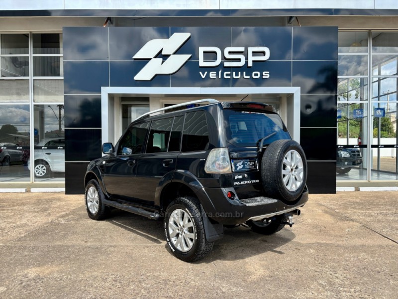 PAJERO TR4 2.0 4X4 16V 140CV FLEX 4P AUTOMÁTICO - 2011 - BOM JESUS