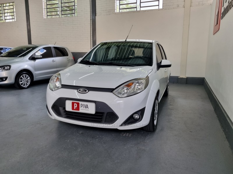 FIESTA 1.0 ROCAM SE 8V FLEX 4P MANUAL - 2014 - GARIBALDI