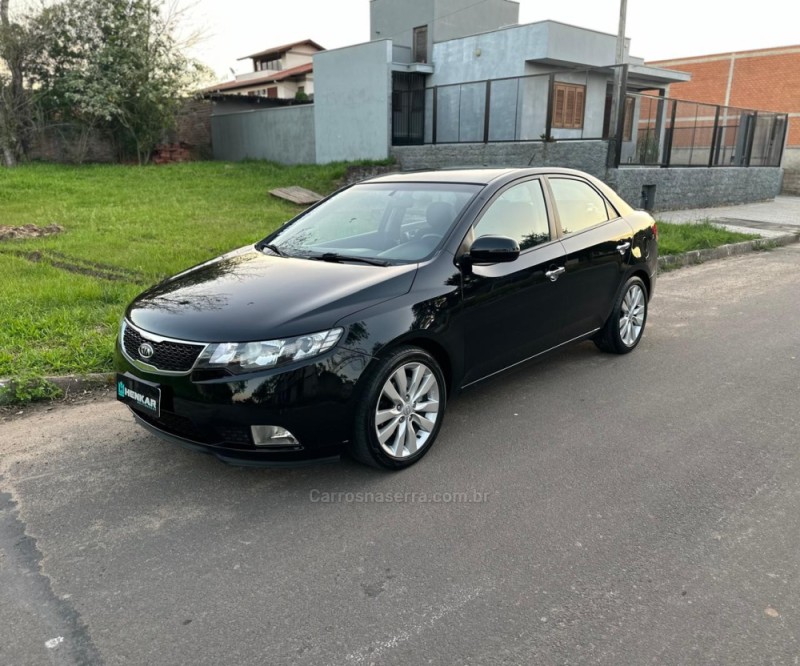 CERATO 1.6 SX3 16V GASOLINA 4P AUTOMÁTICO