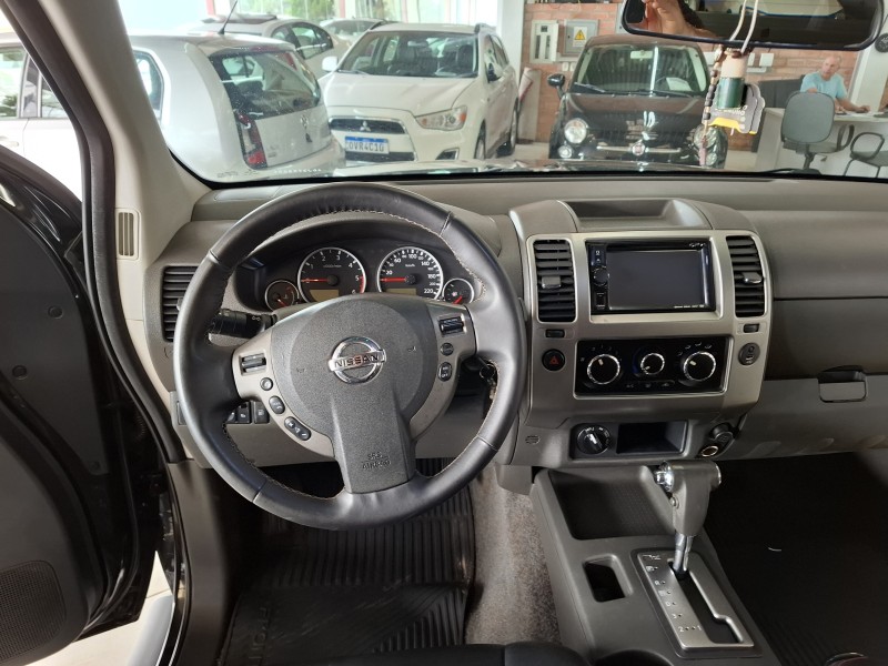 FRONTIER 2.5 SV ATTACK 4X4 CD TURBO ELETRONIC DIESEL 4P AUTOMÁTICO - 2016 - FARROUPILHA