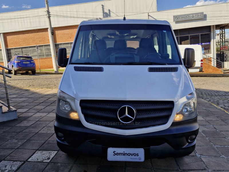 SPRINTER 2.2 CHASSI 416 VAN L TA 16L DIESEL 3P MANUAL - 2019 - LAJEADO