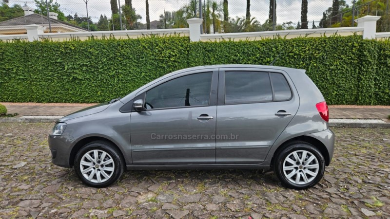 FOX 1.0 MI 8V FLEX 4P MANUAL - 2013 - IVOTI