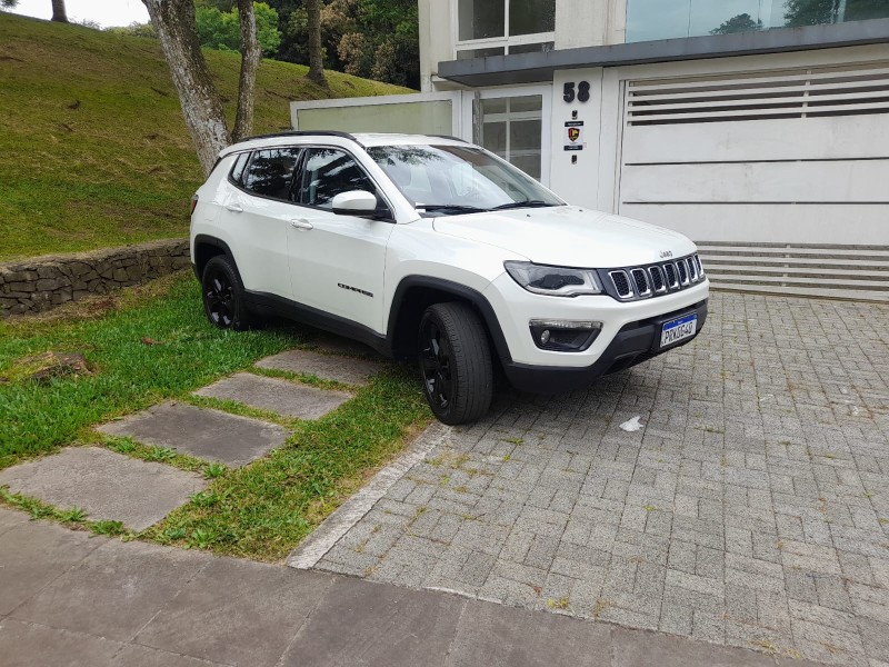 COMPASS 2.0 16V DIESEL LONGITUDE 4X4 AUTOMÁTICO - 2018 - FARROUPILHA