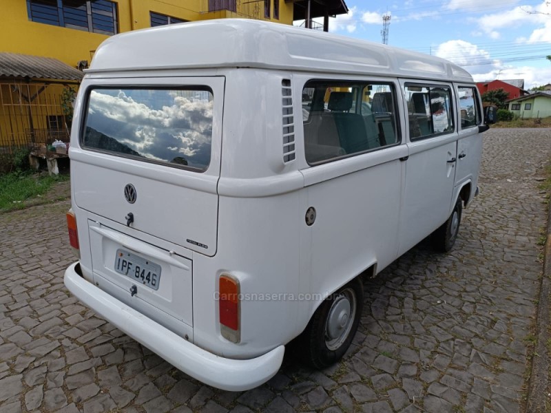 KOMBI 1.4 MI STD 8V FLEX 4P MANUAL - 2009 - NOVA PETRóPOLIS