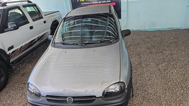 CORSA 1.0 MPFI SUPER 8V GASOLINA 4P MANUAL - 1998 - VACARIA