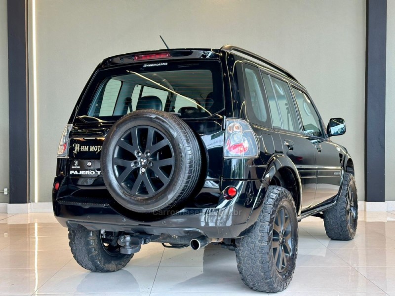 PAJERO TR4 2.0 4X4 16V 140CV FLEX 4P AUTOMÁTICO - 2010 - CAXIAS DO SUL