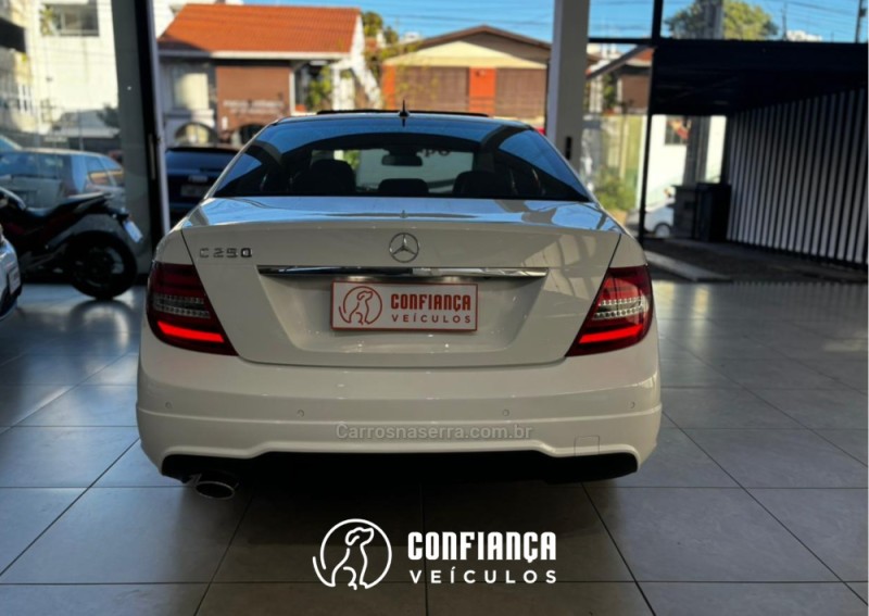 C 250 2.0 CGI SPORT TURBO 16V GASOLINA 4P AUTOMÁTICO - 2014 - BENTO GONçALVES