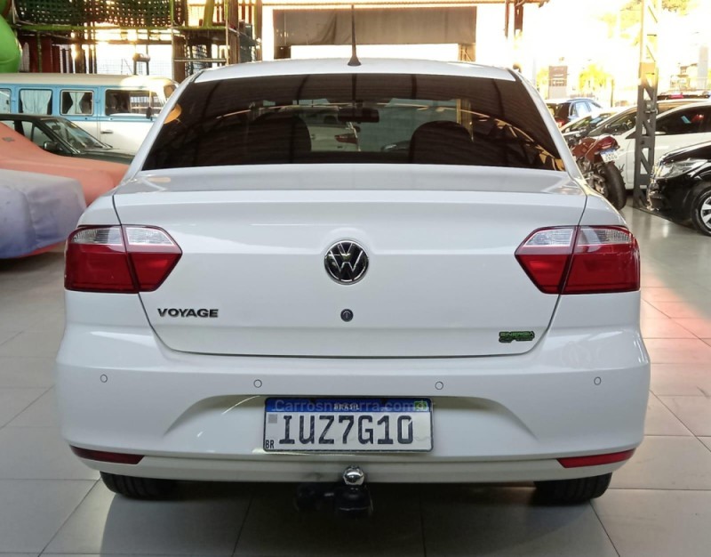 VOYAGE 1.0 MI TRENDLINE 8V FLEX 4P MANUAL - 2014 - CAXIAS DO SUL