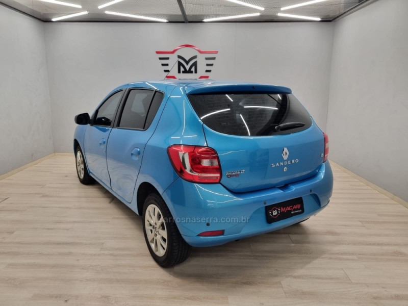 SANDERO 1.6 EXPRESSION 16V FLEX 4P MANUAL - 2015 - CAXIAS DO SUL