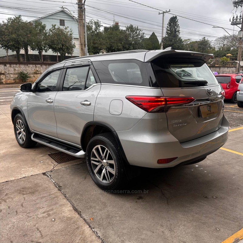 HILUX SW4 2.8 SRX 4X4 16V TURBO INTERCOOLER DIESEL 4P AUTOMÁTICO - 2017 - IVOTI