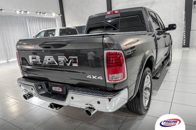 CLASSIC 5.7 LARAMIE V8 HEMI 4P GASOLINA AUTOMÁTICA - 2023 - SARANDI