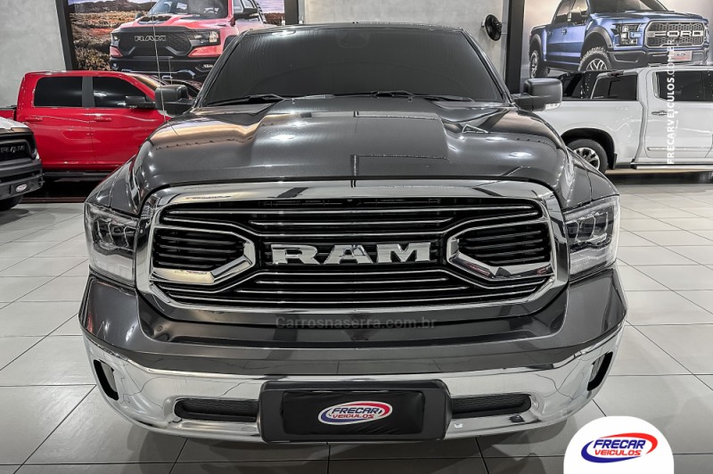 CLASSIC 5.7 LARAMIE V8 HEMI 4P GASOLINA AUTOMÁTICA - 2023 - SARANDI