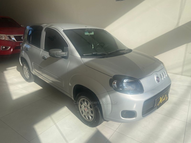 UNO 1.0 VIVACE 8V FLEX 4P MANUAL - 2015 - CANELA