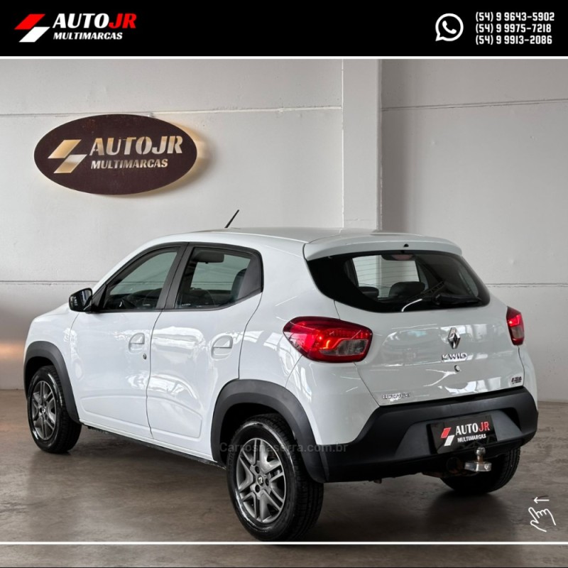 KWID 1.0 12V SCE FLEX INTENSE MANUAL - 2020 - VACARIA