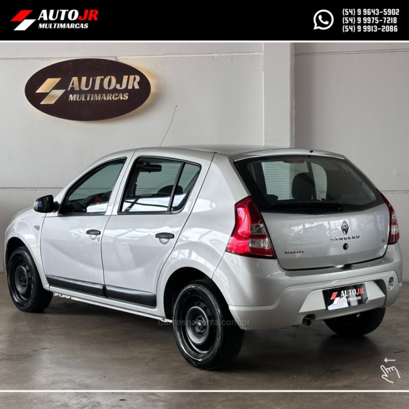 SANDERO 1.6 EXPRESSION 16V FLEX 4P MANUAL - 2013 - VACARIA