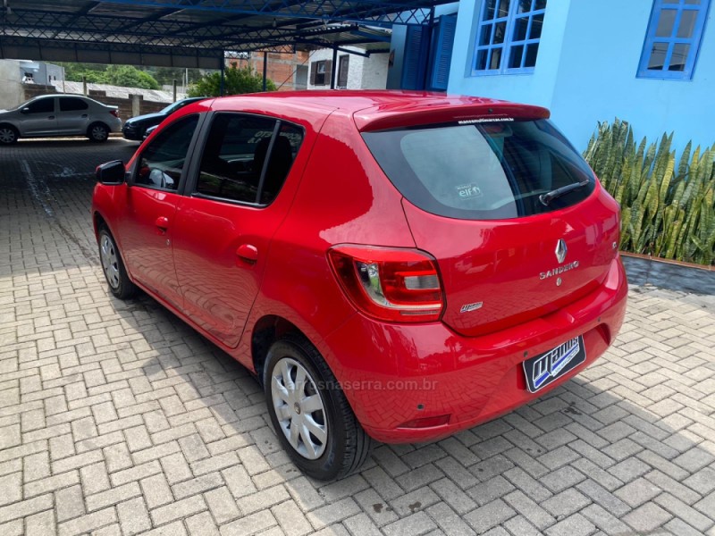 SANDERO 1.6 EXPRESSION 16V FLEX 4P MANUAL - 2018 - CANELA