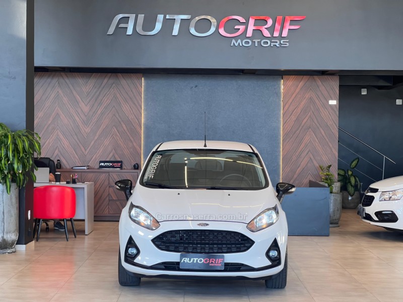 FIESTA 1.0 SEL ECOBOOST GTDI 12V GASOLINA 4P AUTOMÁTICO - 2018 - CAMPO BOM