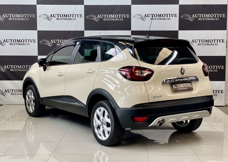 CAPTUR 1.6 16V FLEX ZEN AUTOMÁTICO - 2018 - CAXIAS DO SUL