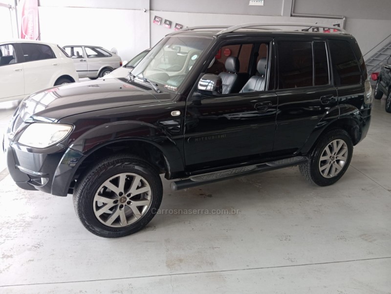 PAJERO TR4 2.0 4X4 16V 140CV FLEX 4P AUTOMÁTICO - 2014 - TAQUARA