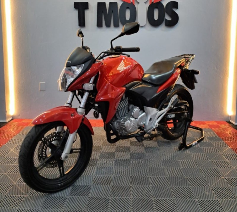 CB 300R  - 2014 - PORTãO