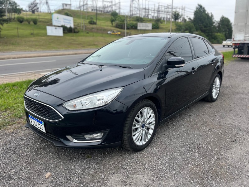 FOCUS 2.0 SE SEDAN 16V FLEX 4P AUTOMÁTICO - 2018 - FARROUPILHA