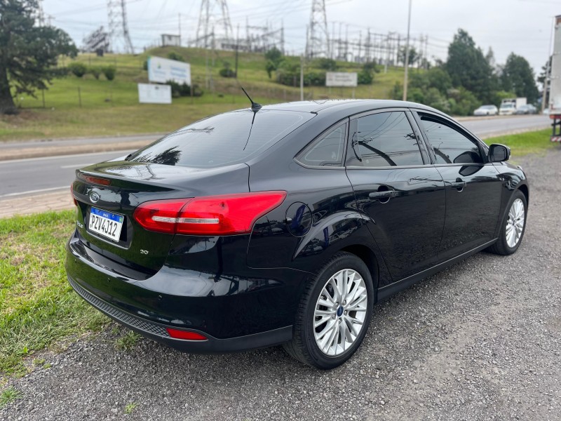 FOCUS 2.0 SE SEDAN 16V FLEX 4P AUTOMÁTICO - 2018 - FARROUPILHA