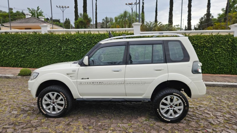 PAJERO TR4 2.0 4X4 16V 131CV GASOLINA 4P AUTOMÁTICO - 2011 - IVOTI