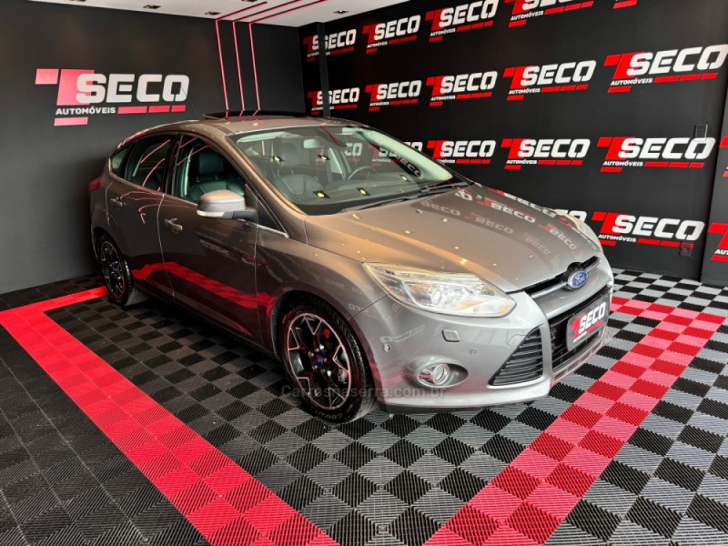 FOCUS 2.0 TITANIUM HATCH 16V FLEX 4P MANUAL - 2015 - PASSO FUNDO