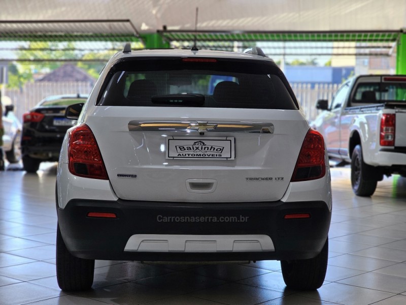 TRACKER 1.8 MPFI LTZ 4X2 16V FLEX 4P AUTOMÁTICO - 2015 - SAPUCAIA DO SUL