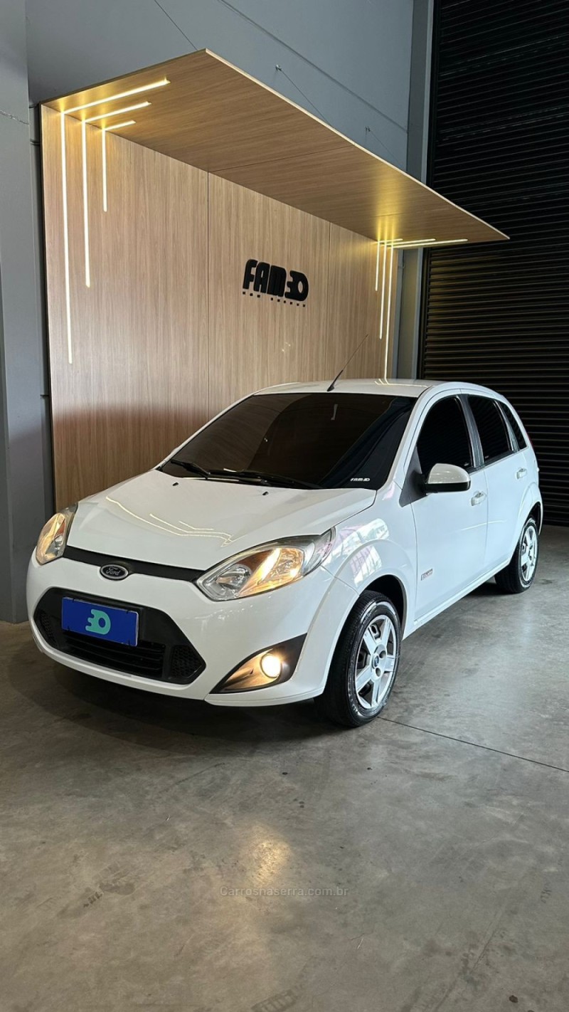 FIESTA 1.6 MPI HATCH 8V FLEX 4P MANUAL - 2012 - LAJEADO