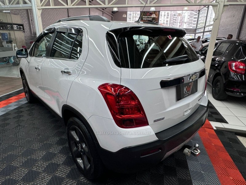 TRACKER 1.8 MPFI LTZ 4X2 16V FLEX 4P AUTOMÁTICO - 2015 - NOVO HAMBURGO