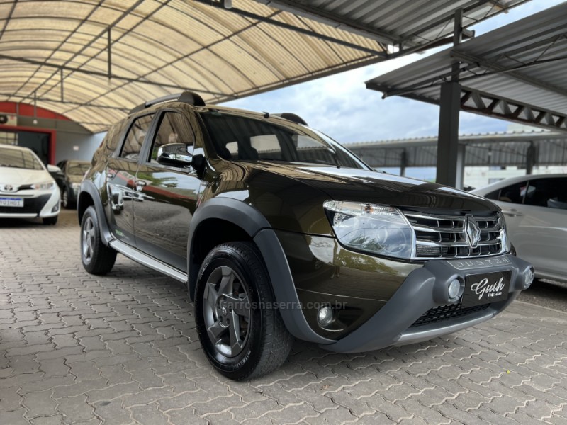 DUSTER RENAULT DUSTER 1.6 TECH ROAD DYNAMIQUE 4X2 16V FLEX 4P MANUAL - 2014 - BOM PRINCíPIO