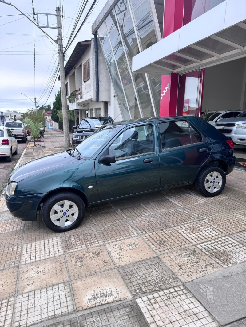 FIESTA 1.0 MPI STREET 8V GASOLINA 4P MANUAL - 2003 - SOLEDADE