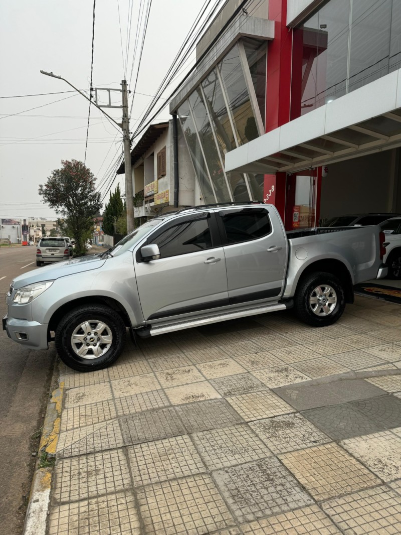 S10 2.4 LT 4X2 CD 8V FLEX 4P MANUAL - 2013 - SOLEDADE