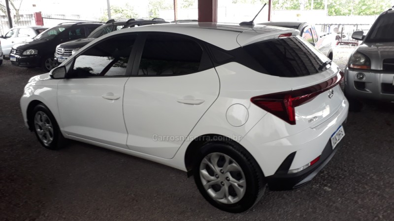 HB20 1.0 COMFORT PLUS 12V FLEX 4P MANUAL - 2023 - CAXIAS DO SUL