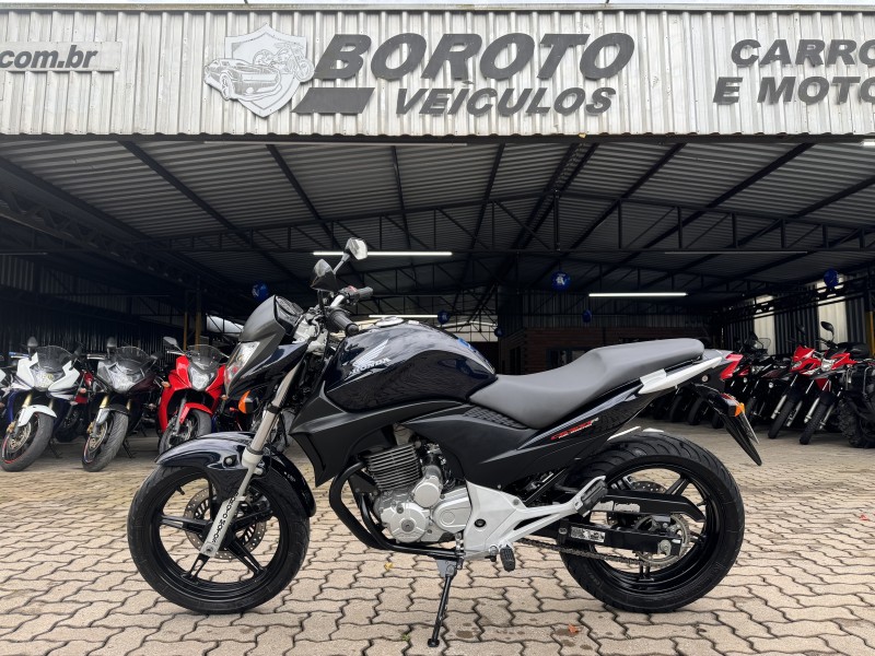 CB 300R 