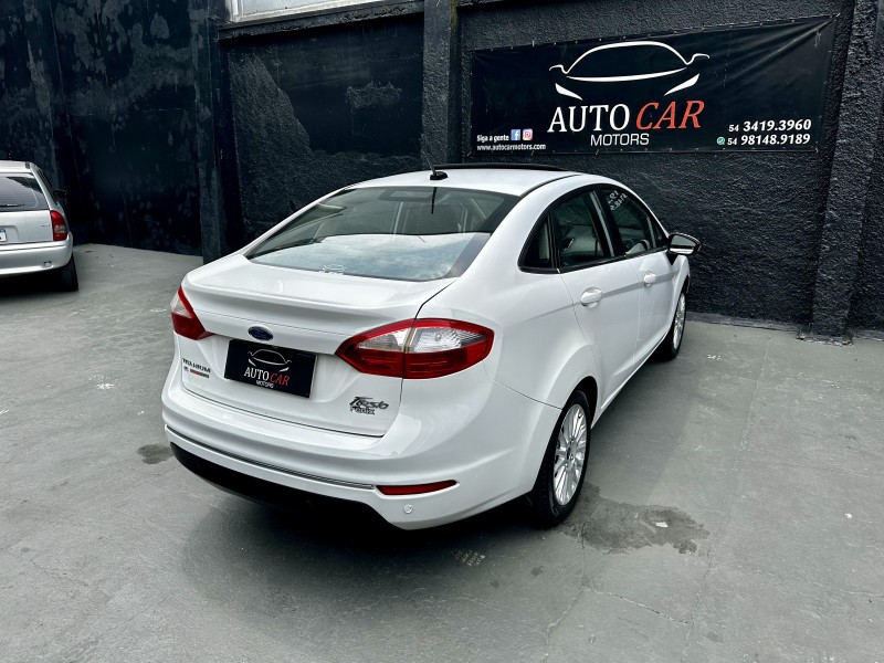 FIESTA 1.6 TITANIUM PLUS SEDAN 16V FLEX 4P AUTOMÁTICO - 2015 - CAXIAS DO SUL