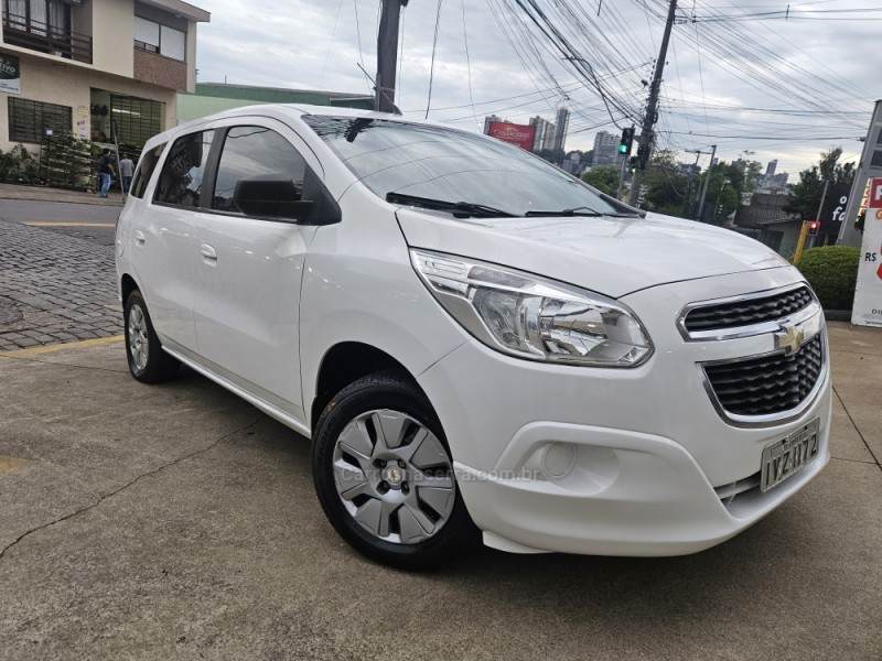 SPIN 1.8 LT 8V FLEX 4P MANUAL - 2015 - CAXIAS DO SUL