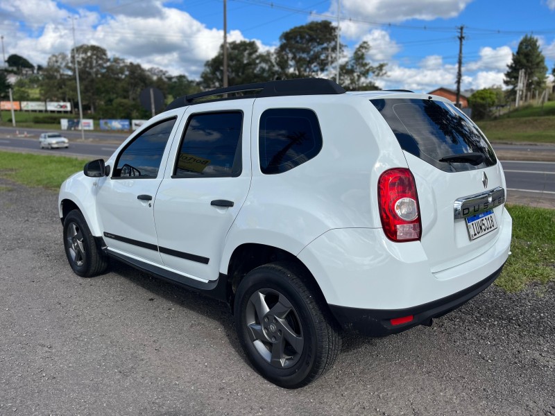 DUSTER 1.6 4X2 16V FLEX 4P MANUAL - 2014 - FARROUPILHA