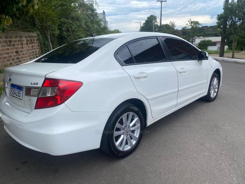 CIVIC 1.8 LXS 16V FLEX 4P AUTOMÁTICO - 2014 - FARROUPILHA