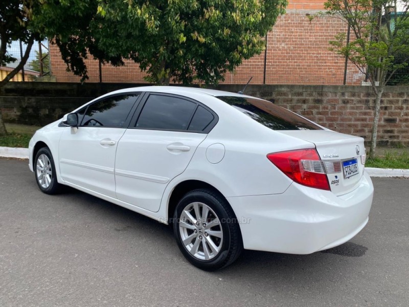 CIVIC 1.8 LXS 16V FLEX 4P AUTOMÁTICO - 2014 - FARROUPILHA