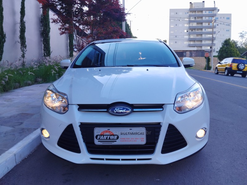 FOCUS 1.6 SE HATCH 16V FLEX 4P AUTOMÁTICO - 2015 - FARROUPILHA