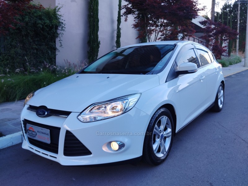 focus 1.6 se hatch 16v flex 4p automatico 2015 farroupilha