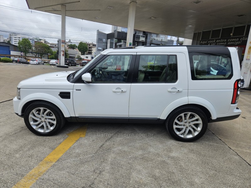 DISCOVERY 4 3.0 HSE 4X4 V6 24V TURBO DIESEL 4P AUTOMÁTICO - 2014 - CAXIAS DO SUL