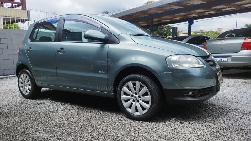 FOX 1.0 MI TREND 8V FLEX 4P MANUAL - 2010 - FARROUPILHA