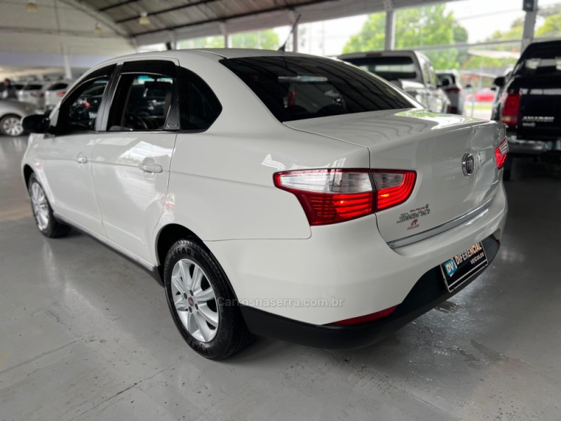 GRAND SIENA 1.4 MPI ATTRACTIVE 8V FLEX 4P MANUAL - 2013 - CAXIAS DO SUL