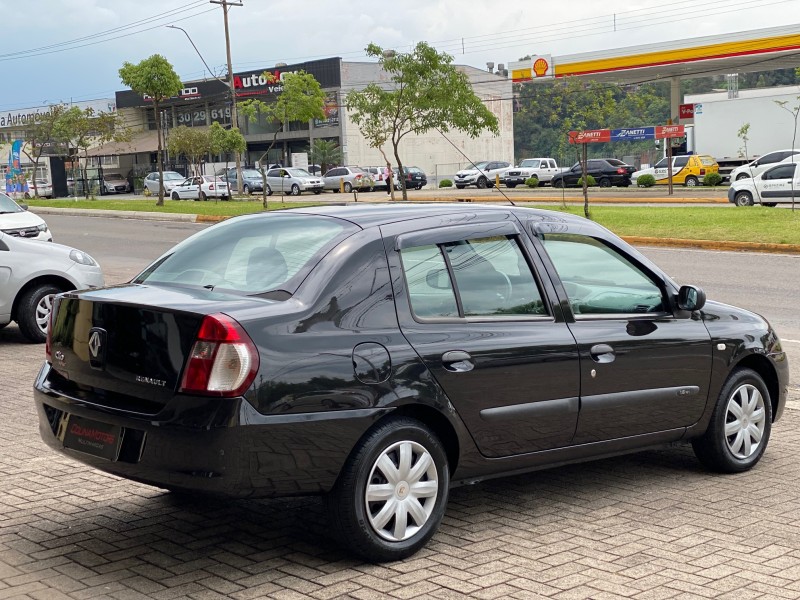 CLIO 1.0 EXPRESSION SEDAN 16V FLEX 4P MANUAL - 2008 - CAXIAS DO SUL