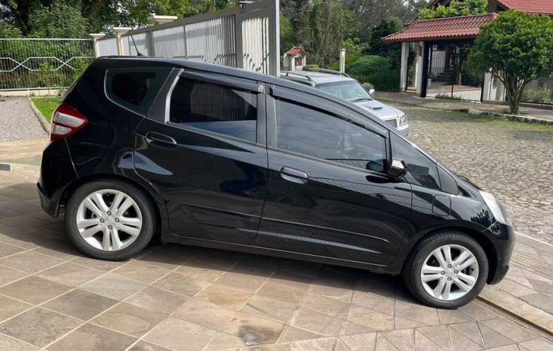 FIT 1.5 EX 16V FLEX 4P MANUAL - 2009 - NOVA PETRóPOLIS