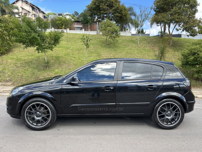 VECTRA 2.0 SFI GT HATCH 8V FLEX 4P MANUAL - 2009 - BENTO GONçALVES