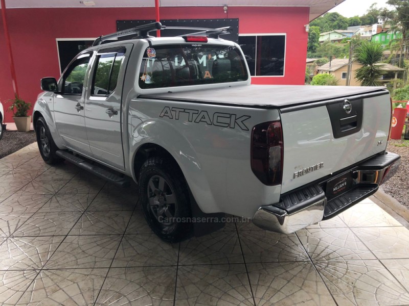 FRONTIER 2.5 SV ATTACK 4X2 CD TURBO ELETRONIC DIESEL 4P MANUAL - 2015 - CAXIAS DO SUL